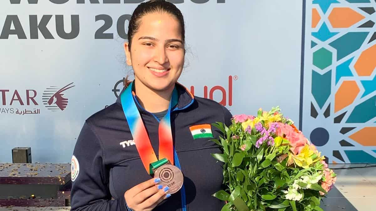 Shooting World Cup Rhythm Sangwan Clinches Bronze Medal In M