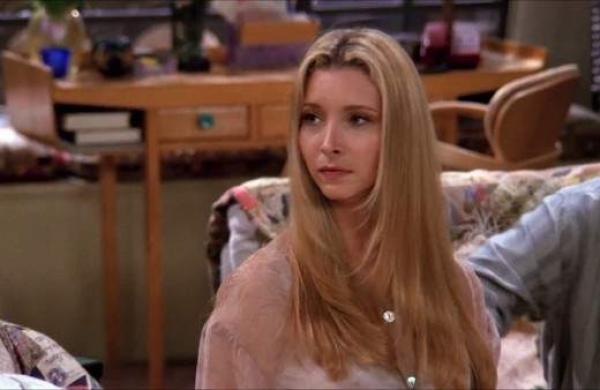 Lisa Kudrow believes that Phoebe would be raising her eccentric children just like her