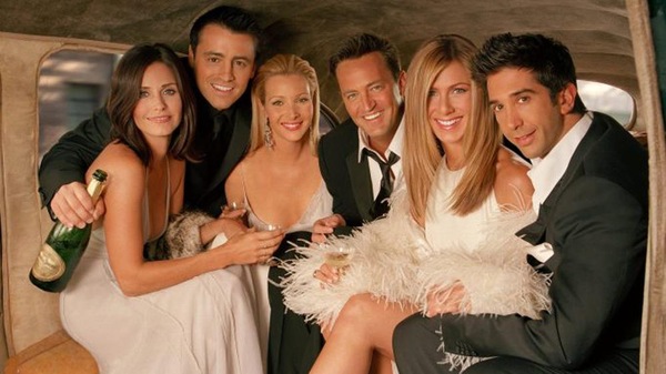 Friends cast discuss the casual 'no dating pact' the male actors agreed to: 'We are like siblings'