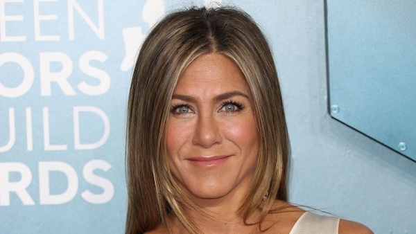 Jennifer Aniston clears the air about her relationship with David Schwimmer, Brad Pitt