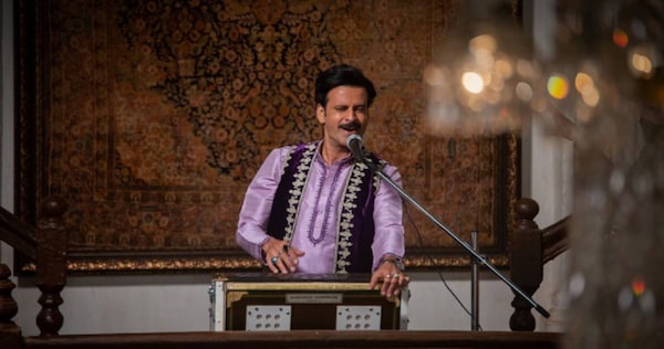 Manoj Bajpayee in a still from Hungama Hai Kyon Barpa