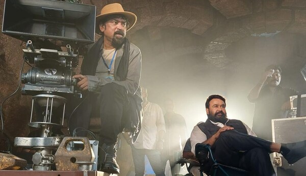 Santosh Sivan and Mohanlal on the sets of Barroz 