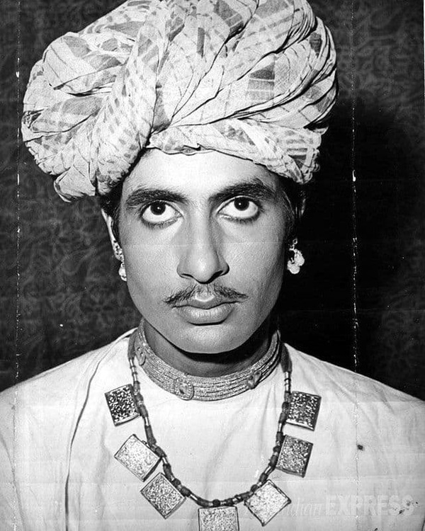 The vintage photo shared by Amitabh Bachchan on Sunday