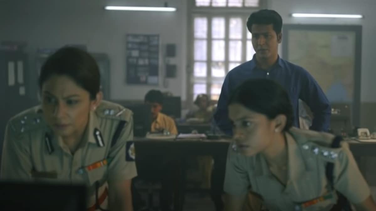 Anirban Bhattacharya shares a special video message for fans as Mukhosh completes 25 days in the theatres