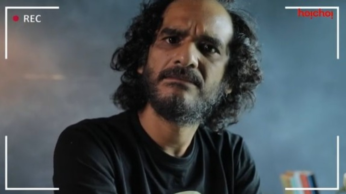 Announcement: Hoichoi unveils the first look of Ritwick Chakraborty's series Gora