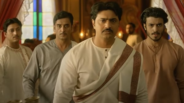 Dev shares a video message announcing the trailer drop of Golondaaj tomorrow