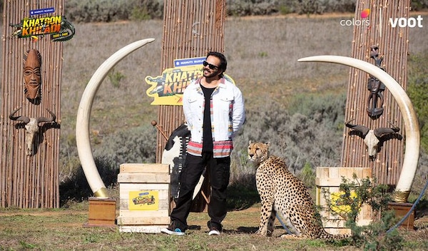 Rohit Shetty makes his grand entry. 