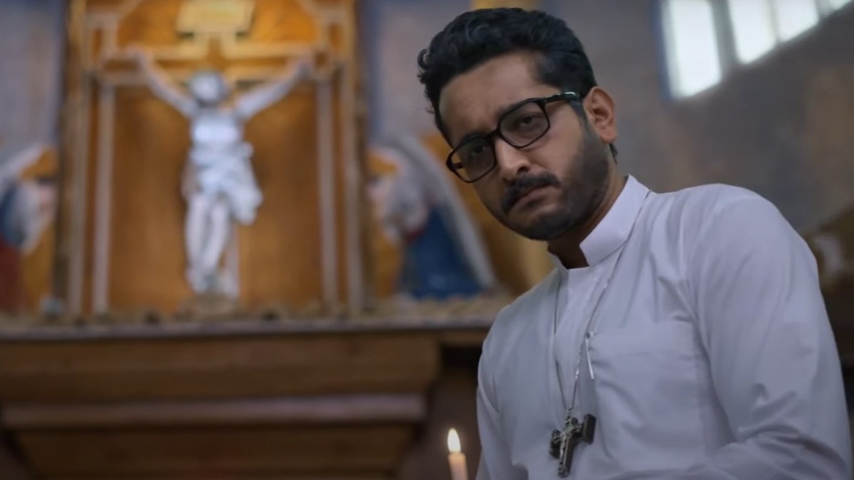 Parambrata Chatterjee plays an elderly man for first time in Saswata Basu’s horror thriller Jotugriho