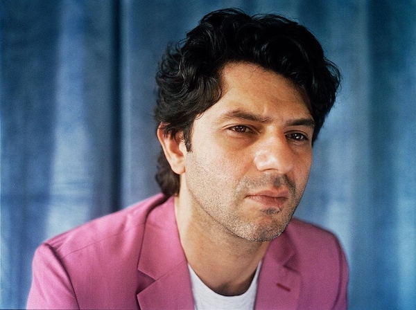 Seamless or stressful: Actors open up about making a switch