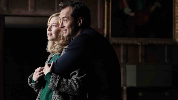 The Nest movie review: Jude Law, Carrie Coon excel in Sean Durkin’s poignant dysfunctional family drama