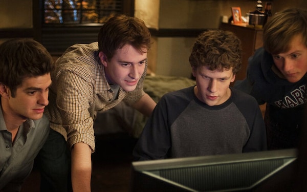 The‌ ‌Social‌ ‌Network‌ – A‌ ‌Cynical‌ ‌Wallflower’s‌ ‌Struggle For Identity