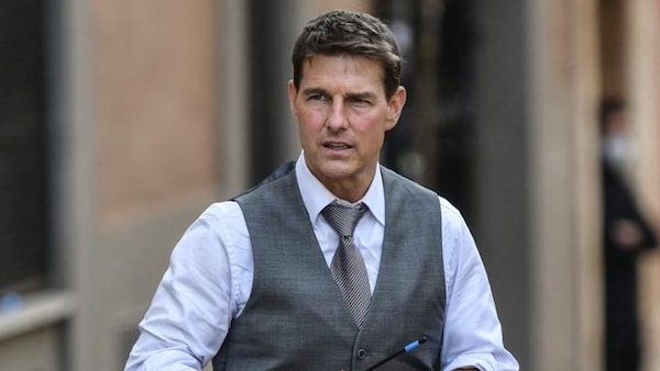 Tom Cruise stuns fans with his jaw-dropping stunt for Mission: Impossible 7