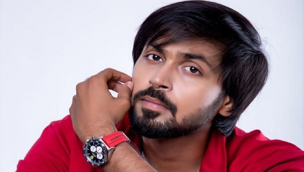 Bigg Boss Telugu contestant Maanas roped in to headline 5G Love