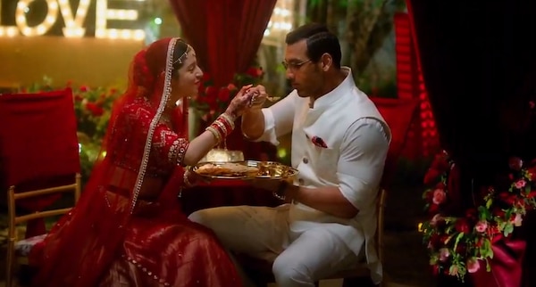 Satyameva Jayate 2 song Meri Zindagi Hai Tu, featuring John Abraham and Divya Khosla Kumar, is all things love