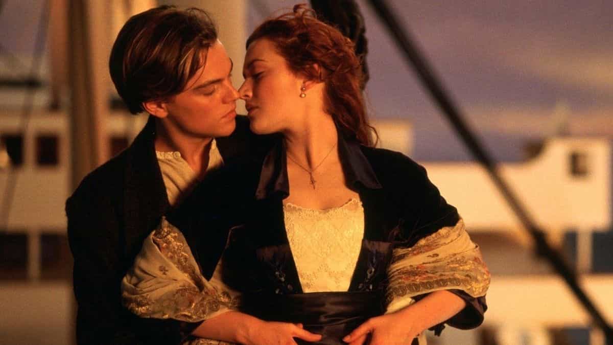 TITANIC - LOVE OF JACK AND ROSE - 106 YEARS OF THE HUNGRY - YouTube