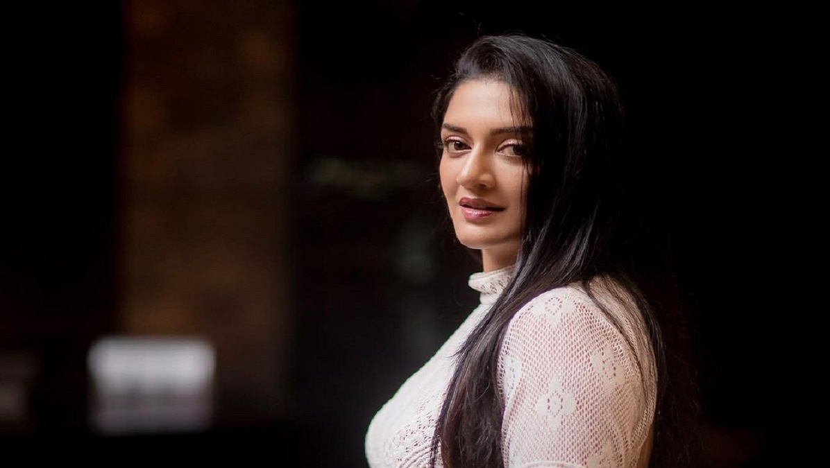 Vimala Raman to team up with Satish Vegesna for her comeback in Telugu cinema?