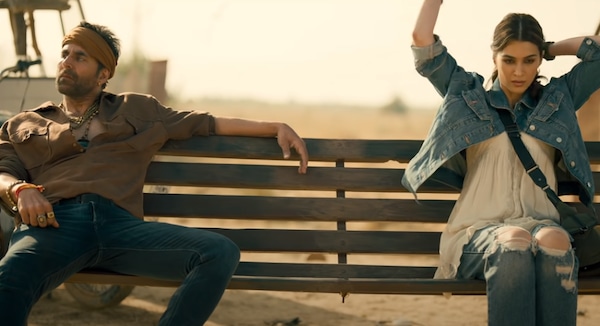 Akshay Kumar, Kriti Sanon meet the real life Bachchhan Paandey during promotions