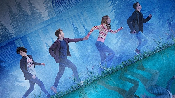 Everything you need to know about the French time travel mystery series Parallels