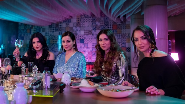 Fabulous Lives of Bollywood Wives: Maheep Kapoor, Seema Khan announce wrap of Season Two