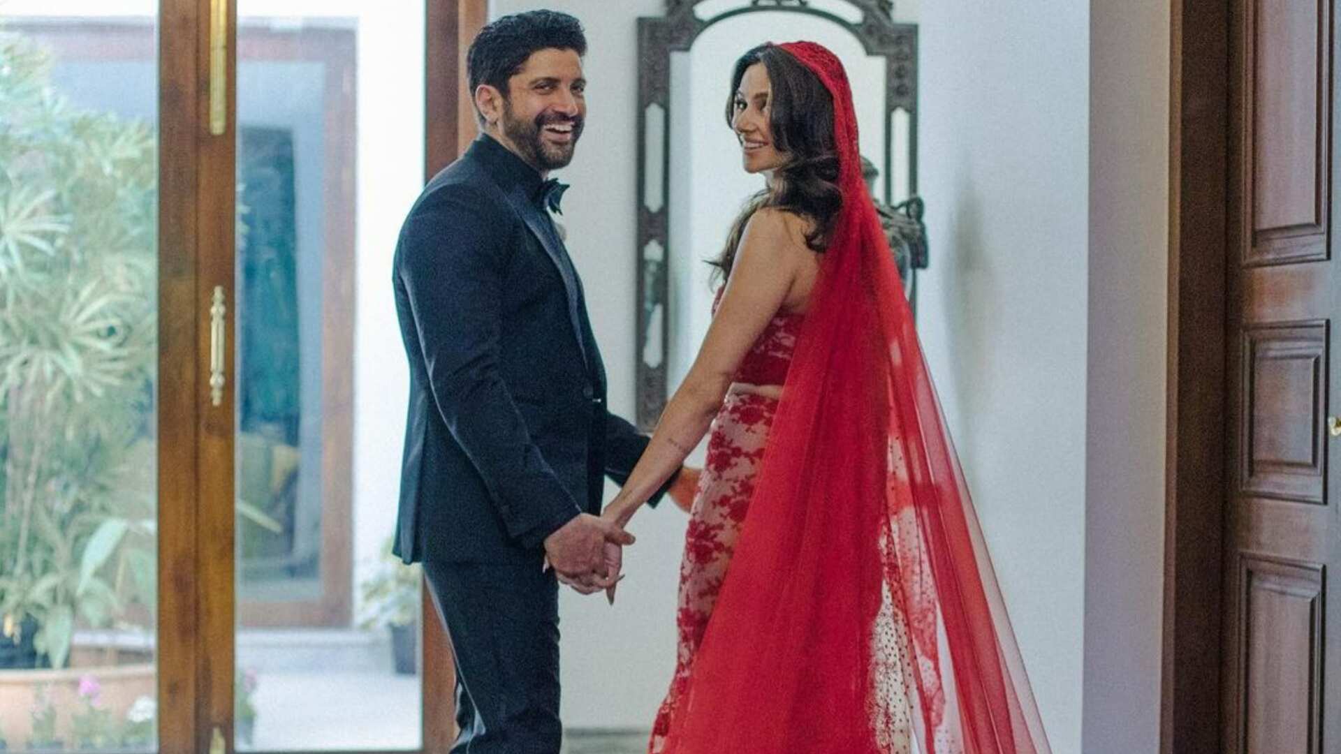 Here's what Farhan Akhtar wrote for his beautiful photos with Shibani Dandekar from their wedding