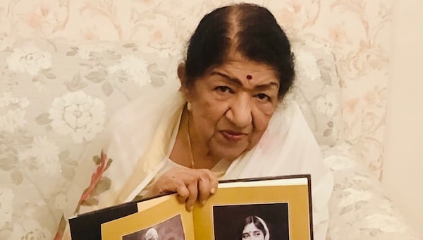 Legendary singer Lata Mangeshkar dies at 92