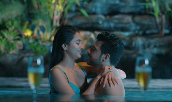 Rula Deti Hai: Tejasswi Prakash-Karan Kundrra's song goes viral, fans share sizzling pictures of the actors
