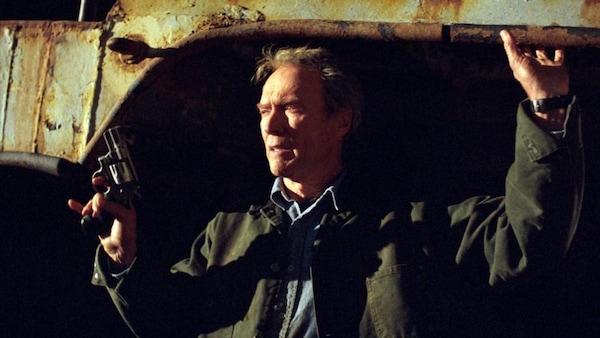 A still from Blood Work (2002)