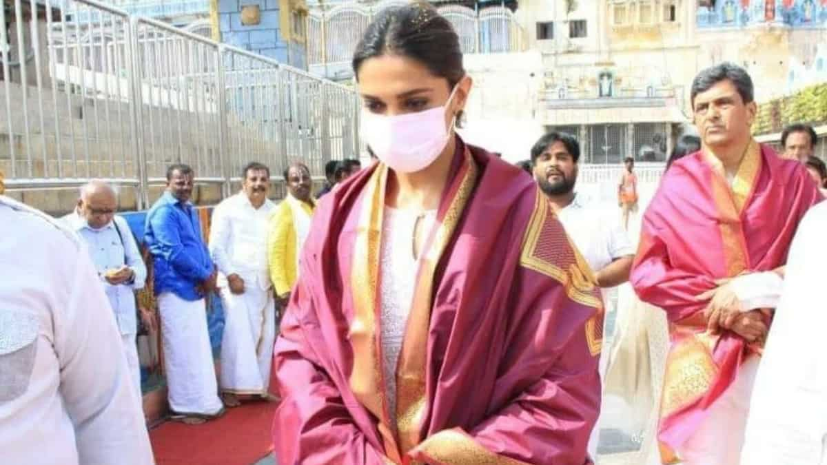 Deepika Padukone celebrates her father Prakash Padukone's birthday in Tirupati