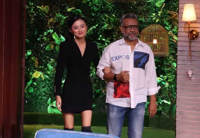 Andrea entered the show by holding hands with the ace director in The Kapil Sharma Show.