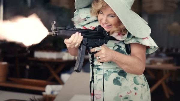 Jennifer Coolidge as Carol Fowler