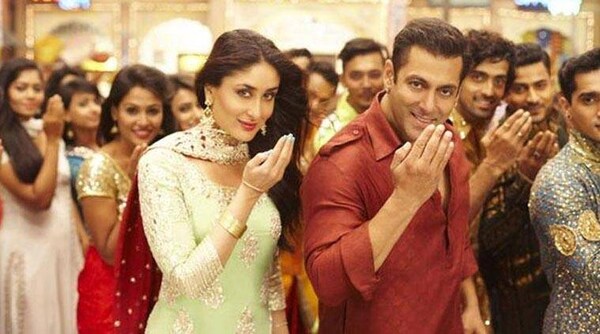 Salman Khan and Kareena Kapoor Khan in a still from Bajrangi Bhaijaan's Aaj Ki Party music video 
