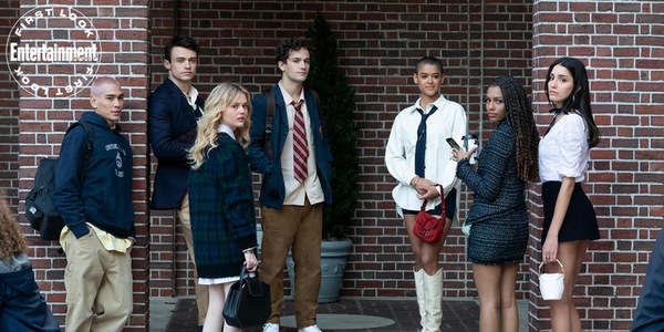 The new first look image of the Gossip Girl reboot (image courtesy: Screenrant)