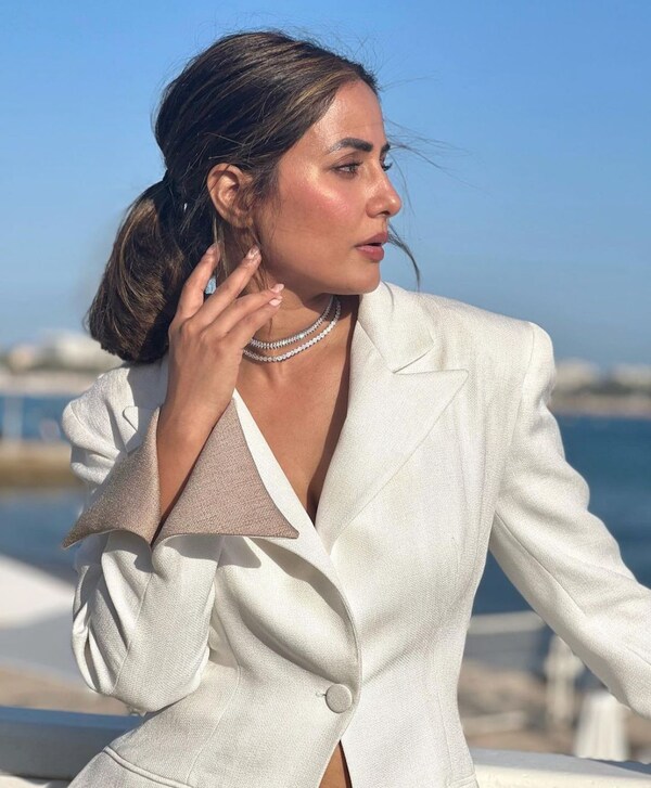 4. Hina Khan rocks with a stylish white blazer