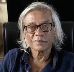 Sudhir Mishra goes digital, extends learning curve!