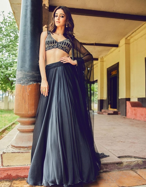 Ananya Panday looks gorgeous in her all-black lehenga.