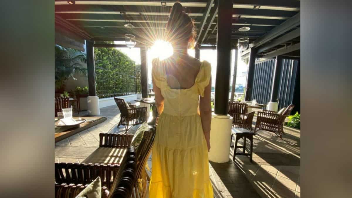 Nayanthara looks simple yet beautiful as she poses during her honeymoon
