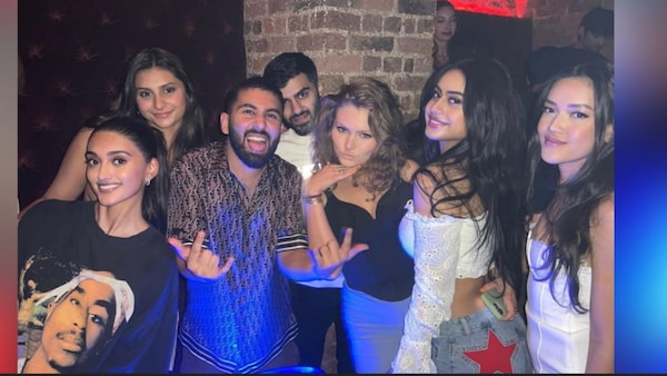 Nysa Devgn and Mahikaa Rampal partying with their friends