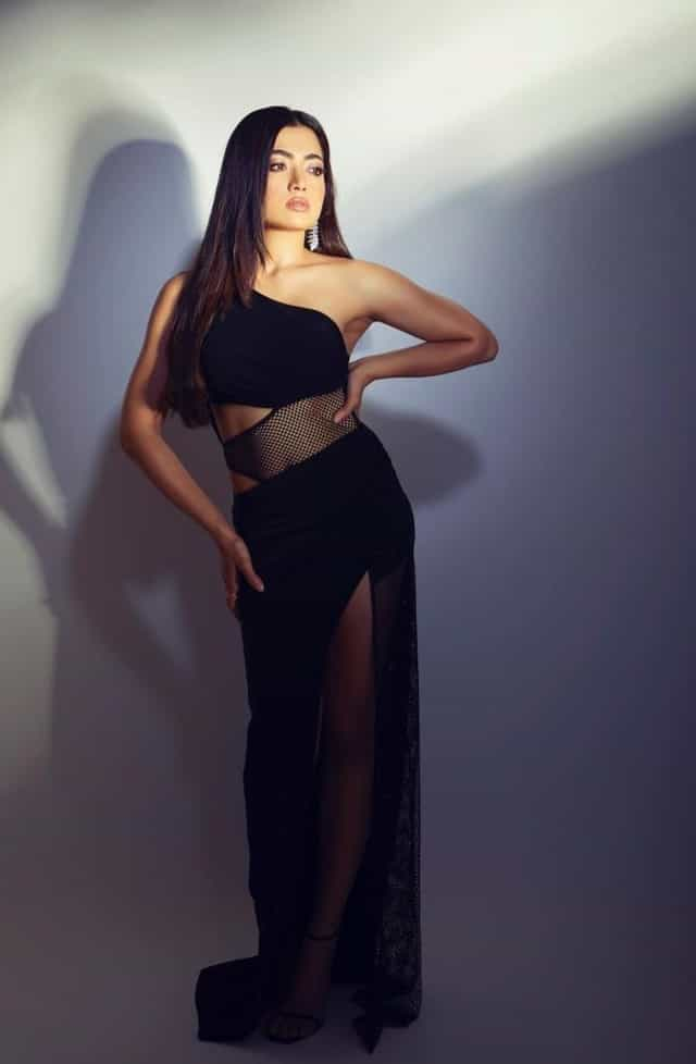 Rashmika Mandanna looks as hot as ever