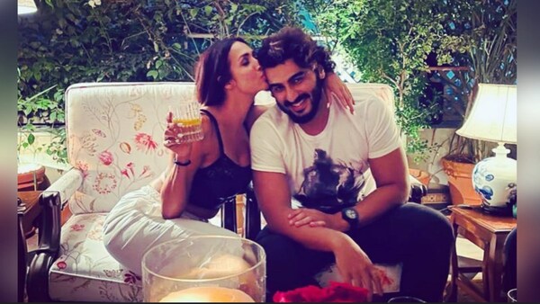 Arjun Kapoor and Malaika Arora are all over each other