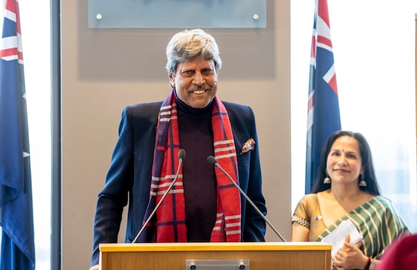 Kapil Dev/Twitter