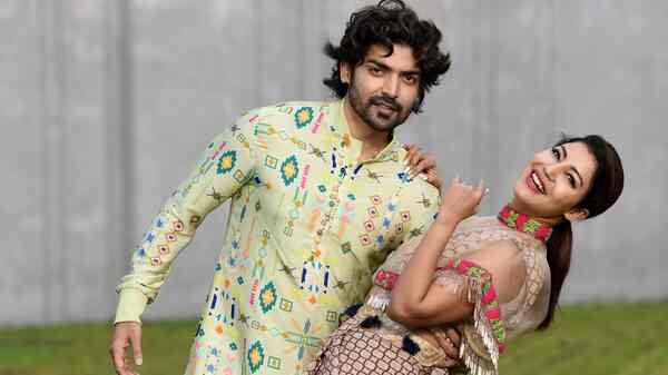 Debina Bonnerjee and Gurmeet Choudhary enjoy monsoon in Kolkata