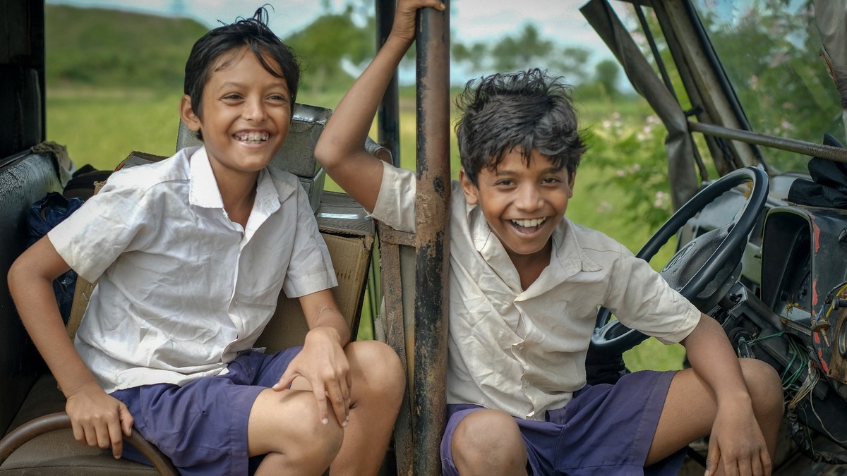 Dostojee review: Prasun Chatterjee’s film on friendship is full of unperturbed love