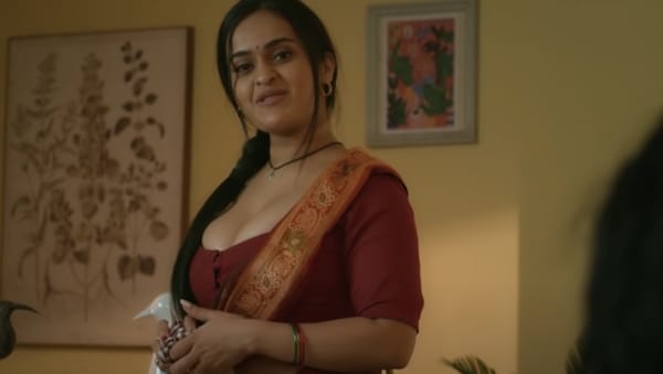 Jalebi Bai 3 trailer: Prajakta Dusane's character hustles to earn her keep in Ullu Original erotic comedy series