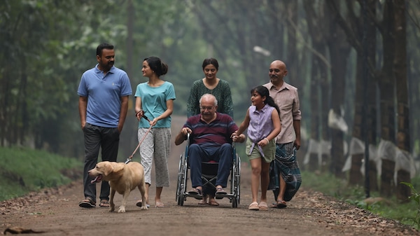 A still from Officer On Duty