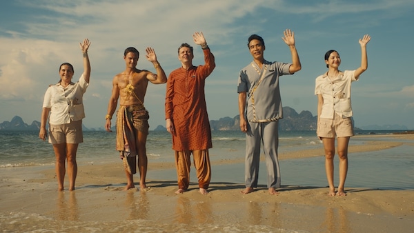 A still from The White Lotus season 3