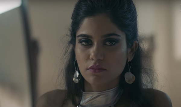AAditi Pohankar sHE