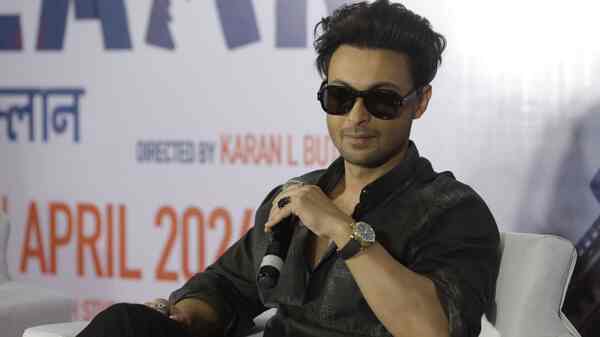 Ruslaan actor Aayush Sharma in Kolkata: is well and working