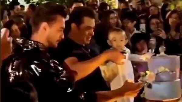 Pics and videos: Salman Khan celebrates his 56th birthday with Antim co-star and brother-in-law Aayush Sharma