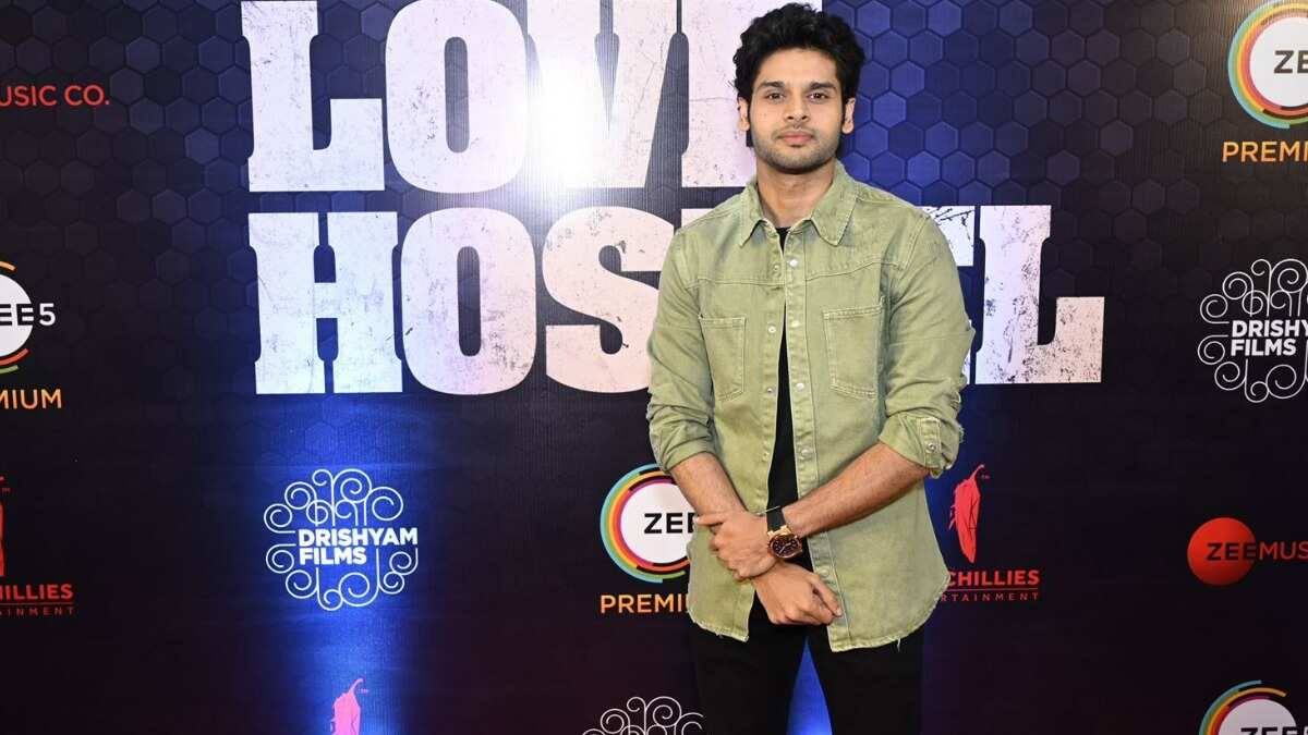 Abhimanyu Dassani leaves an impression