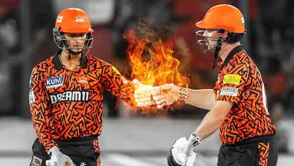 IPL 2024 - Can RCB's 263-run record be broken? Fans believe as SRH batters unleash fury against MI bowlers